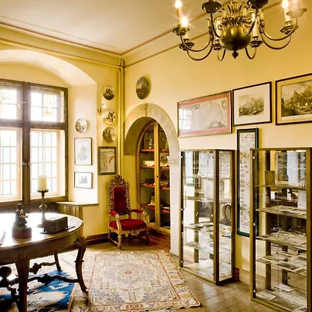 Burg Arras Hotel 3*