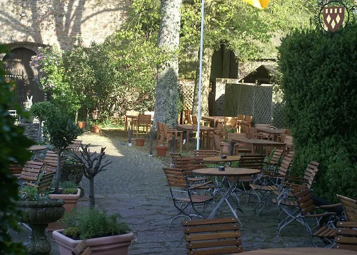Burg Arras 3*
