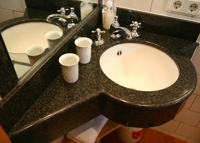 Burg Arras Hotel Alf