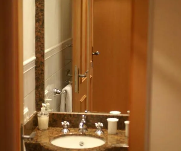 伯格阿拉斯酒店 酒店