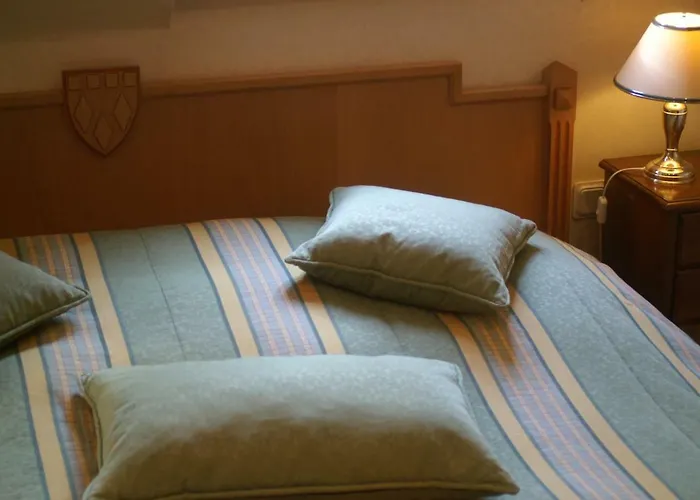 Burg Arras 3*