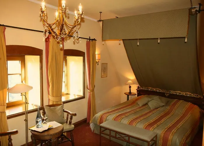 Burg Arras Hotel Alf